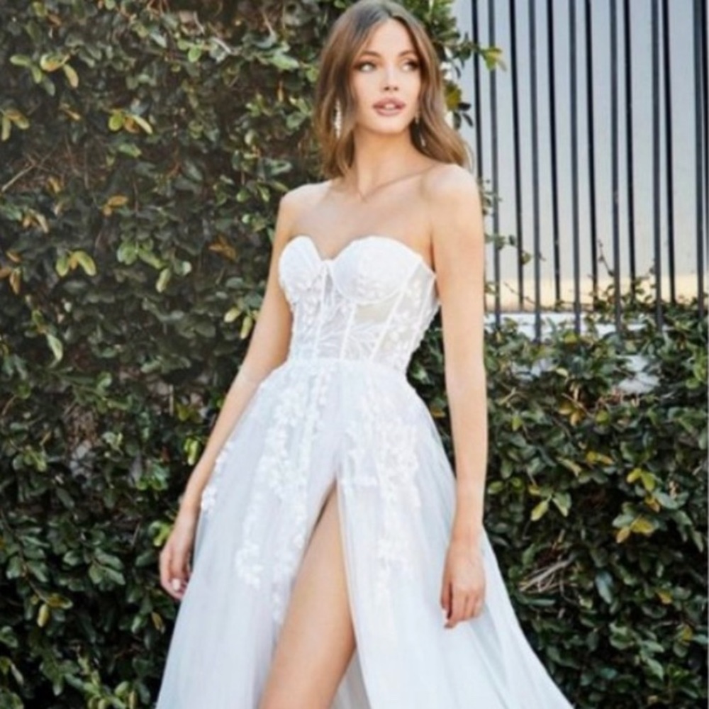 Cinderella Divine CB065W Sweet Heart Wedding Dress